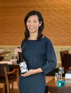 Aihua Chung (42) heeft drie kinderen: Louise (13), Charlotte (11) en Thomas (3). Ze deed een hbo-studie international marketing management in Eindhoven en een masterstudie aan de Boston University Brussels in financiën. Ze werkte een tijdje in het bedrijfsleven en ging in 2003 in het restaurant werken. Ze is lid van vrouwensociëteit IdemDita en lid van Rotary Club Weert. Het favoriete drankje van Aihua: Kung Fu Girl Riesling.